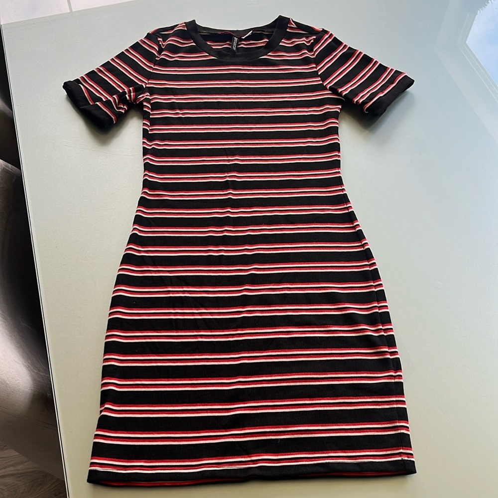New H & M dress